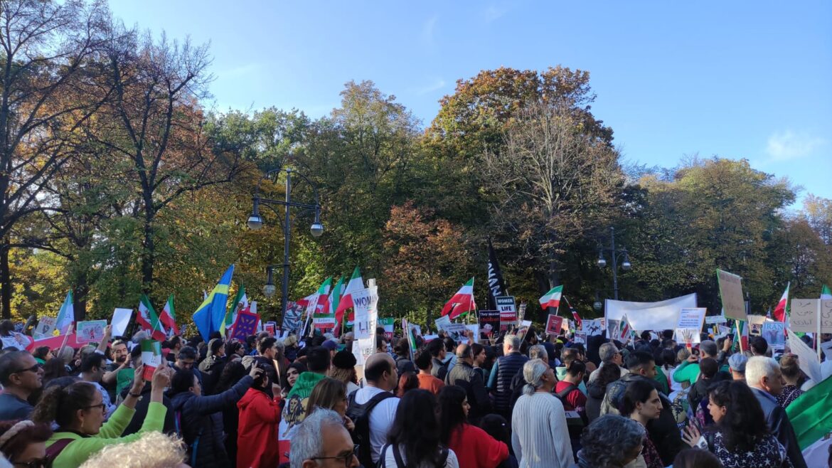 BERLINO:MANIFESTAZIONE DI PROTESTA DEGLI IRANIANI